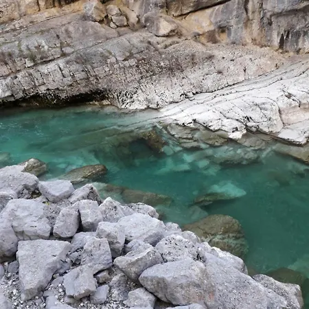 Des Cretes Du Verdon Hotel *