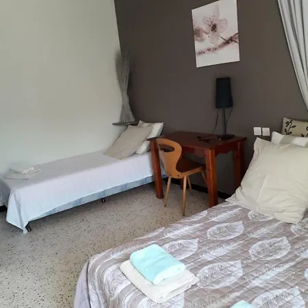 Des Cretes Du Verdon Hotel *